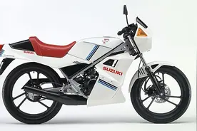 50cc水冷仿赛—铃木 RG 50 Gamma（RG50Γ）图片
