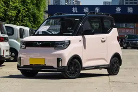 打工人买得起的代步车，便宜又好开，一公里才3分钱，宏光MINIEV图片