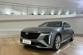 售价35.97万元起，新一代凯迪拉克CT6正式上市，升级33英寸曲面屏图片