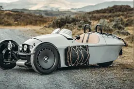 三缸三轮车，售价超60万，2023款摩根Super 3制造工艺解析图片