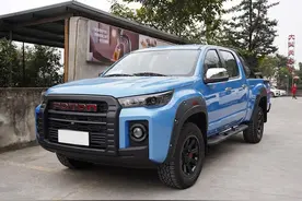 承受500Nm峰值扭矩，采埃孚8AT，2022款福田驭炮大将军四驱乐享型图片