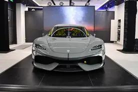 解析科尼赛克Gemera，配混合动力1.9秒可破百，还可以坐下4人图片