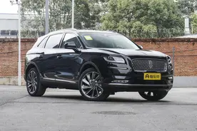 豪华中型 SUV 之争 新一代林肯航海家对比奥迪Q5L图片