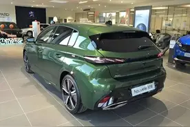 换装全新车标，造型更加时尚，全新一代标致308海外版静态体验图片