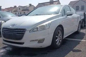 价格3万内，配2.3L动力，二手的标致508油耗高点也值得买？图片