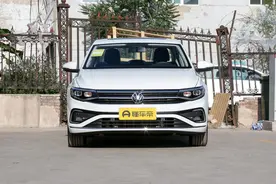 2022款宝来：1.2T动力+5.78L百公里油耗，紧凑型轿车首选？图片