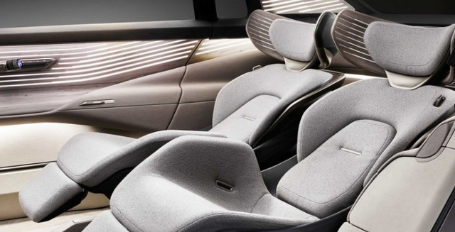 �й�ר�����µ�MPV����׷�������5.5�����3.4�ף������б���