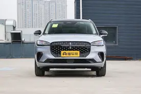 新款林肯冒险家上市，售23.58万元起，配2.0T燃油和1.5T电混动力图片