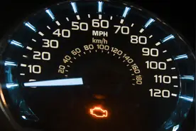 这8个指示灯，一个亮起就赶紧停车（附200个故障灯图解）图片