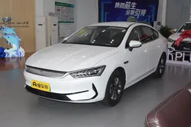 售价7-13万不“佩刀”也能打 试驾比亚迪元Pro图片