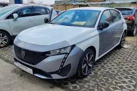 法系车又要火！全新标致308实车曝光，设计有点帅，还是全系8AT图片