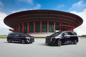 红旗HQ9正式上市 35.88万起售能否撼动GL8的“垄断格局”？图片