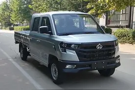 长安星卡PLUS开启预售，尺寸更大，最大载重质量995千克图片