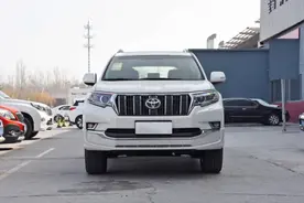2.8L/2.5L/2.4T多种动力，2023款丰田普拉多外观霸气，越野王者图片