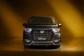 不到30万就有电尾门！4个版本如何选？全新艾力绅购车手册图片