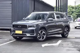 国产家用大空间SUV，轴距2845mm，全系2.0T动力，星越L13.72万起图片