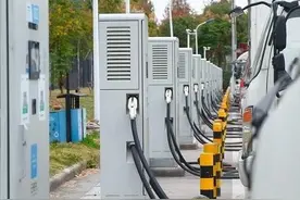 各大品牌充电桩保有量排名，特来电公桩最多，比亚迪私桩最多！图片