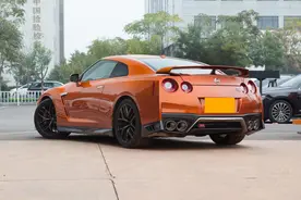 男人眼中的战神，女人眼中的破日产，日产GTR图片