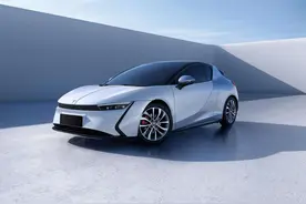 电动双门两座，4.7秒破百，前途第二款车型K20实力如何？图片