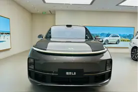 理想L8评测：适合的“奶爸车”，空间大、质感好，最低配合适吗？图片