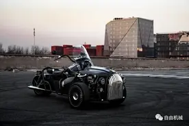 将汽车发动机塞进摩托车里，试驾路威蓝盾倒三轮图片