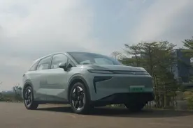 试驾“大平层”启辰VX6：空间续航无短板，横向对比没对手？图片
