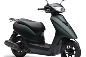 初代诞生于38年前，现款1万多！雅马哈50水冷踏板，贵不贵？图片