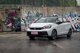 两厢燃油小车海选：新款飞度领衔，通勤代步灵活又省油！图片