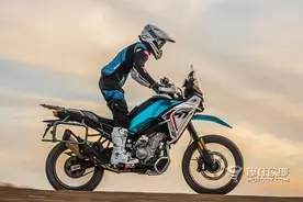 解析春风450MT，中排量ADV中的野路之光图片