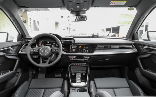 一汽奥迪全系轿车价格“跳水”，A6L最高降11万，还不抄底入手？