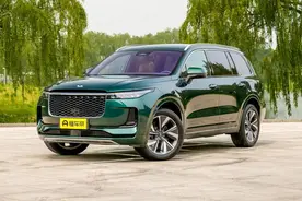 增程SUV之战，理想ONE对比岚图FREE，都没有续航焦虑，谁更值？图片