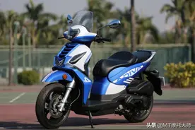 2.18万，意大利ADIVA上市新车：水冷电喷，标配ABS！图片