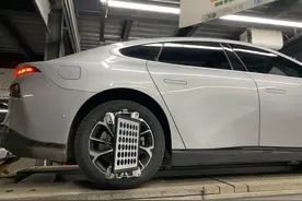 德系豪华车的底盘构造？全面解析小鹏P7的底盘！图片