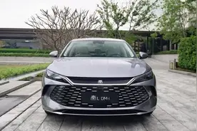 比亚迪秦L实车现身，外观新潮，车长4830mm，或12万起，能火？图片