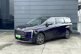 换壳平价“奥徳赛”？探店传祺E8荣耀版图片