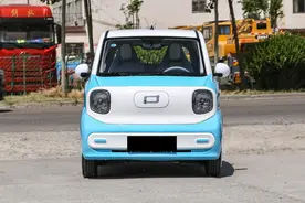 不到3万还有终身质保和终身道路救援，奔腾小马是真拼了图片