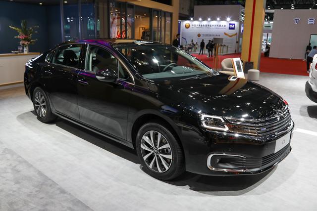 雪铁龙C6|拥有法国总统座驾光环的荣誉，为什么依旧不出彩？