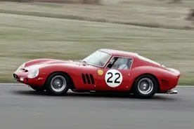 都说买车贬值，这些车越开越值钱，这次叫“一车传三代”！图片