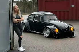 RWB宽体风格老甲壳虫！关键是美女车主亲手改装图片