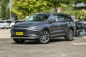 本是同根生，腾势N8 DM和比亚迪唐DM-p，价格差不多，怎么选图片