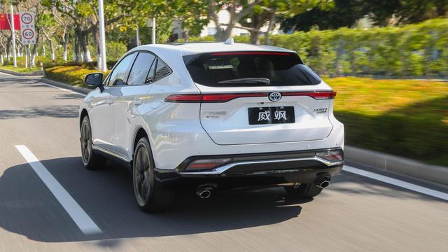 油价飙升的时代，要不要买辆混动车？试驾广汽丰田威飒