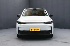 起售12.88万，前后排放倒当床，舒适宽敞还好开，这车家用带劲！图片