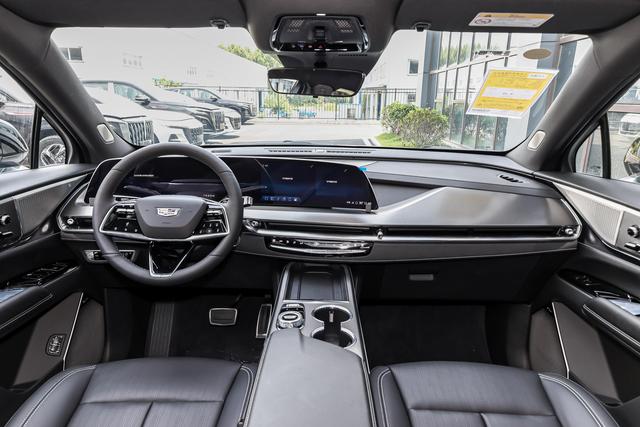 新车 | 指导价37.99万元/惊喜价22.99万元 凯迪拉克XT5大都会型上市