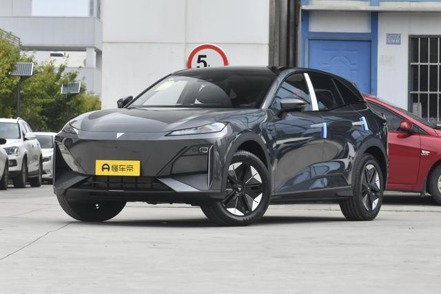 新车 | 增离车供电等9项功能，15项优化，零跑C10推送新版本OTA升级