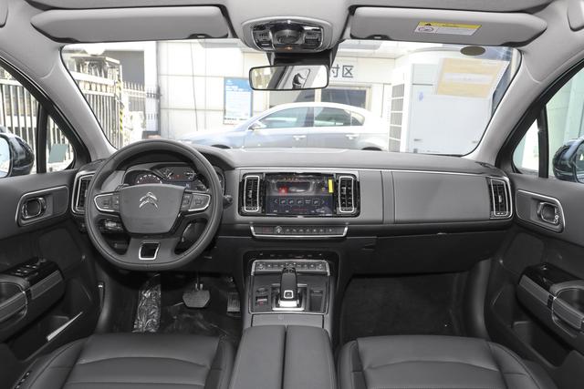 雪铁龙C6|拥有法国总统座驾光环的荣誉，为什么依旧不出彩？