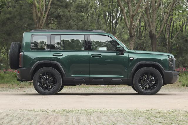 沉浸式体验哈弗猛龙燃油版，硬派外观，强大动力，全能越野车来了