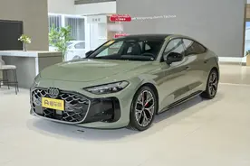 新车 | 限时26万元起/2.0T动力，上汽奥迪A5L Sportback开启预售图片