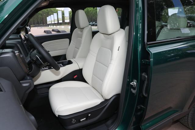 沉浸式体验哈弗猛龙燃油版，硬派外观，强大动力，全能越野车来了