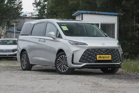 新车 | 权益小幅缩水/售24.99万元起，别克GL8陆尚5月购车政策公布图片