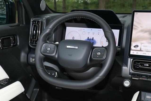 沉浸式体验哈弗猛龙燃油版，硬派外观，强大动力，全能越野车来了